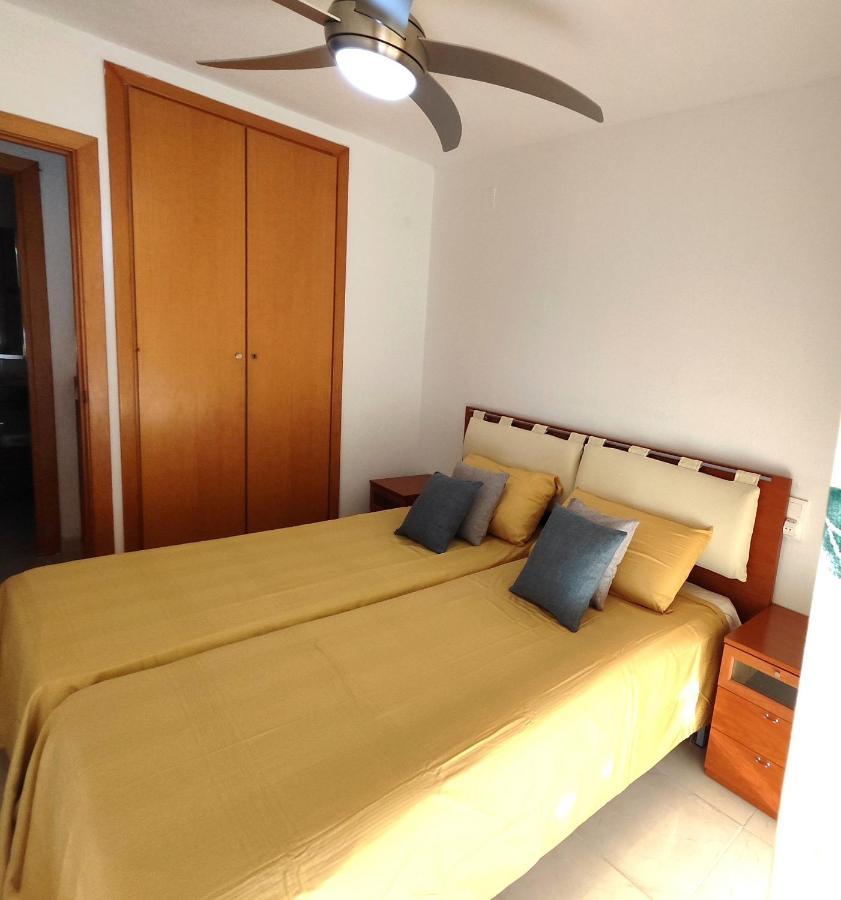 Luminoso Apartamento En Salou Con Terraza Y Parque Infantil Ideal Familias Kültér fotó