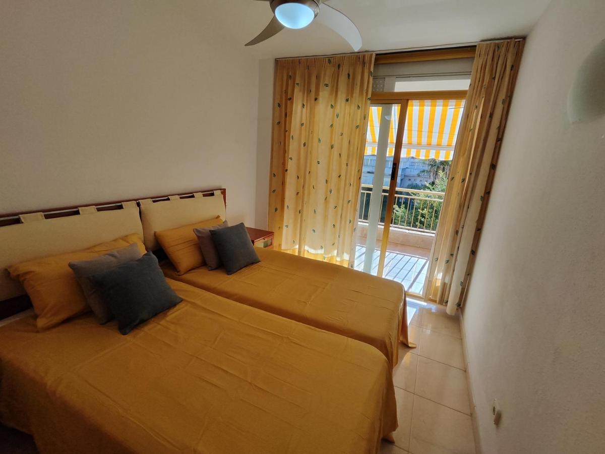 Luminoso Apartamento En Salou Con Terraza Y Parque Infantil Ideal Familias Kültér fotó