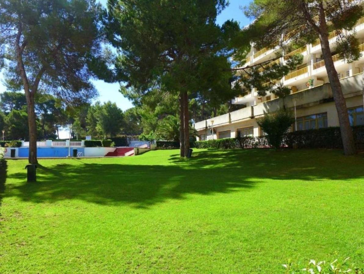 Luminoso Apartamento En Salou Con Terraza Y Parque Infantil Ideal Familias Kültér fotó