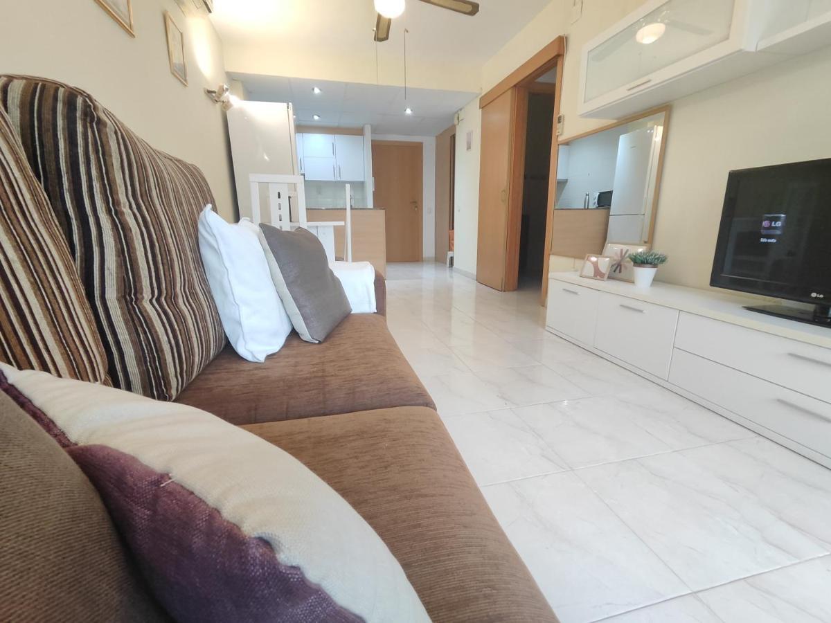 Luminoso Apartamento En Salou Con Terraza Y Parque Infantil Ideal Familias Kültér fotó