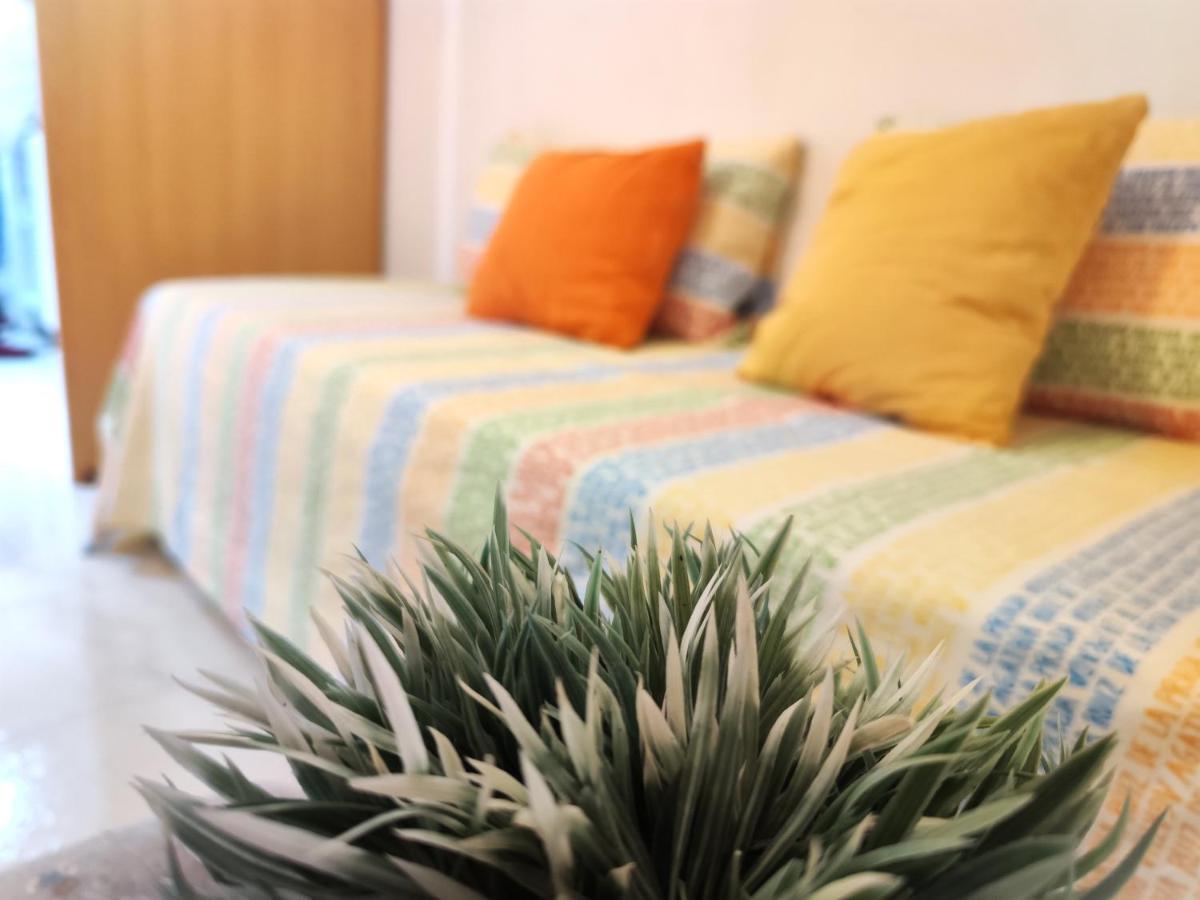 Luminoso Apartamento En Salou Con Terraza Y Parque Infantil Ideal Familias Kültér fotó
