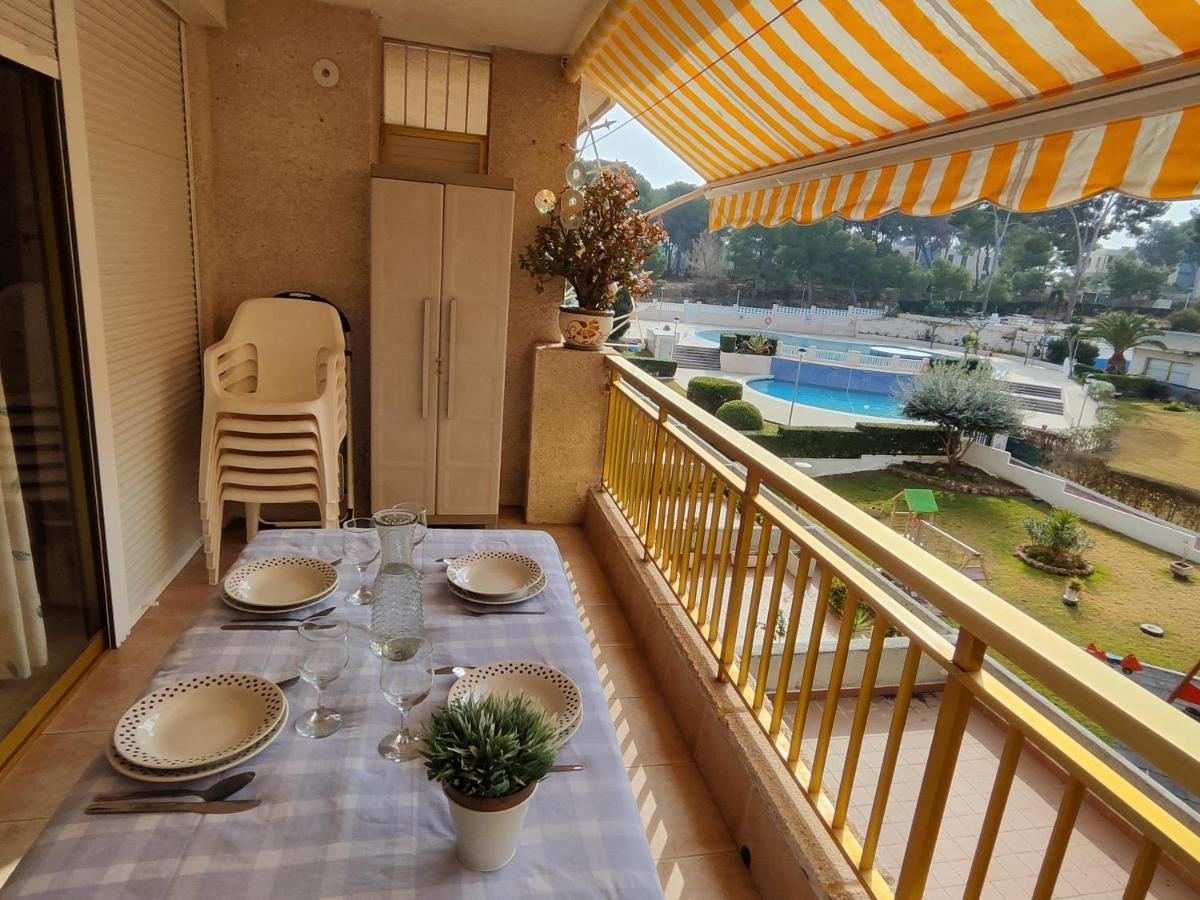Luminoso Apartamento En Salou Con Terraza Y Parque Infantil Ideal Familias Kültér fotó