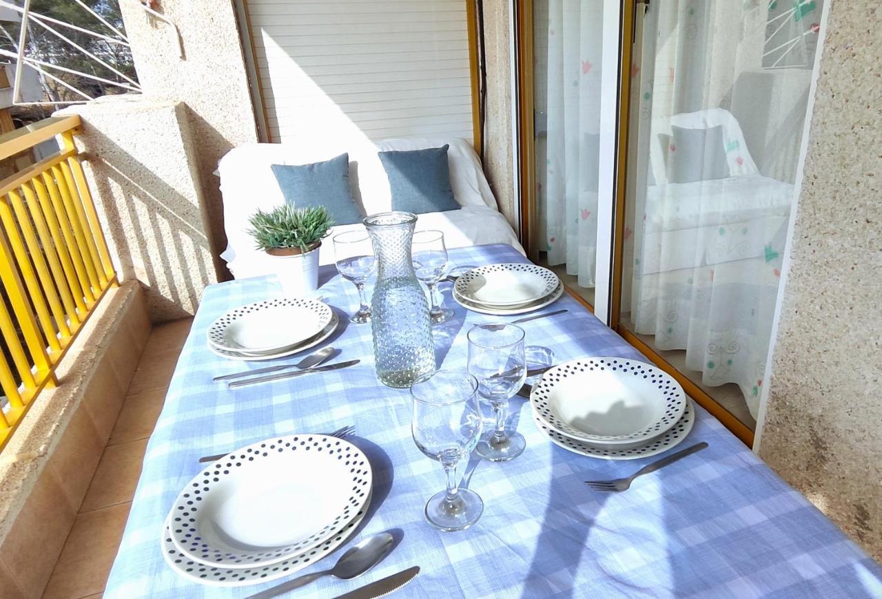 Luminoso Apartamento En Salou Con Terraza Y Parque Infantil Ideal Familias Kültér fotó