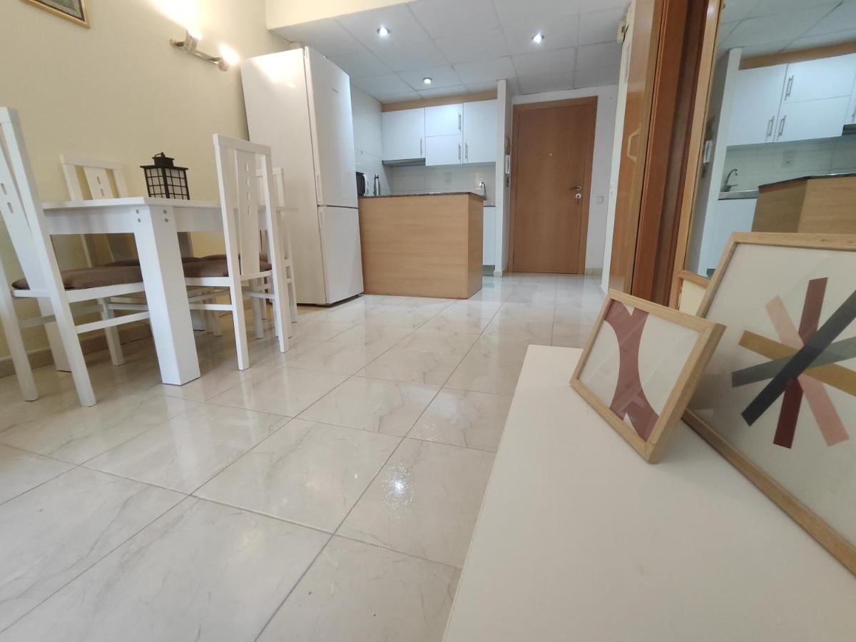 Luminoso Apartamento En Salou Con Terraza Y Parque Infantil Ideal Familias Kültér fotó