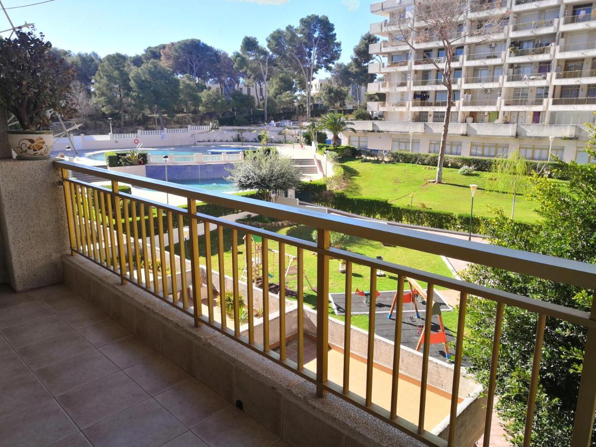 Luminoso Apartamento En Salou Con Terraza Y Parque Infantil Ideal Familias Kültér fotó